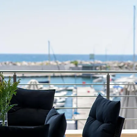 Апартаменты Infinite Blue ,centro Marina A1