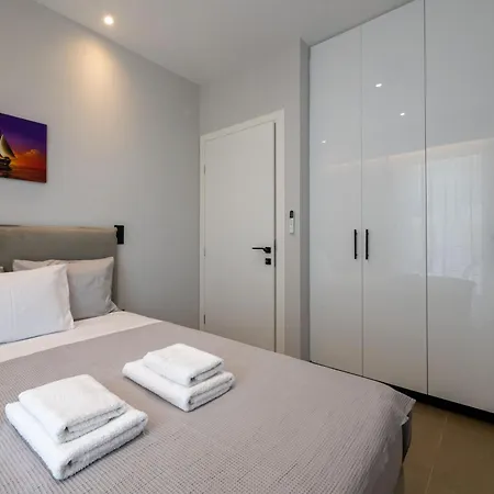 Apartmán Infinite Blue ,centro Marina A1 *