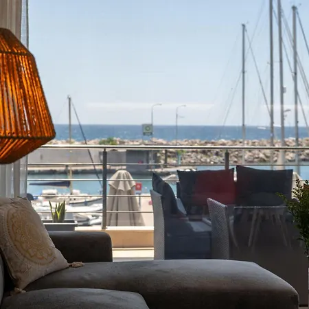 Infinite Blue ,centro Marina A1 *