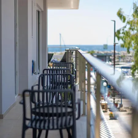 Infinite Blue ,centro Marina A1 Апартаменты Каламата